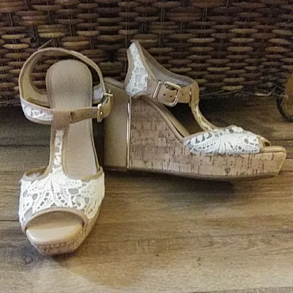 Antonio Melani wedge sandals